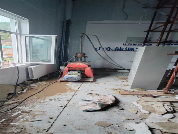 夏邑地基基础下沉墙体裂缝加固注浆顶升施工